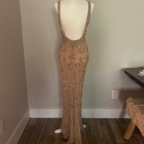 Evening gown - Picture 4 of 4